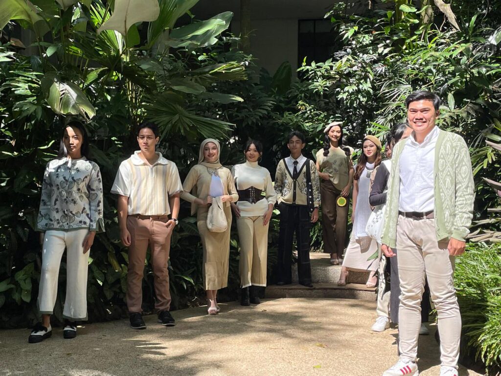 36C7DB3F-E6F1-4BAE-9F2D-910738839107