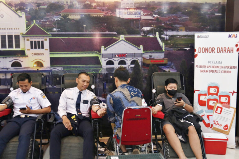 AE1687E3-7B3D-41BB-B40C-E12FC4252B8B