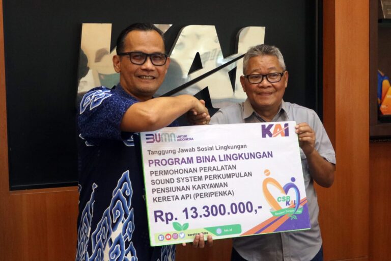 E7A529FC-1DC8-45FD-AA61-1EBB9987E0C1