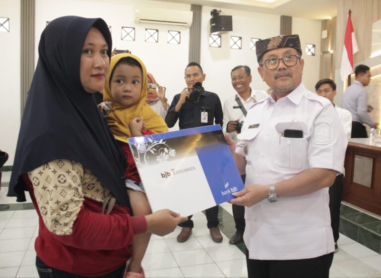 2E4BE362-600E-4ADC-BD0B-EFFB27AF6B48