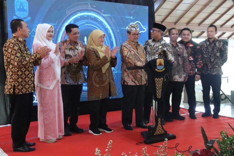 BF63BD28-67C0-4C06-A468-BA0E6269D73E