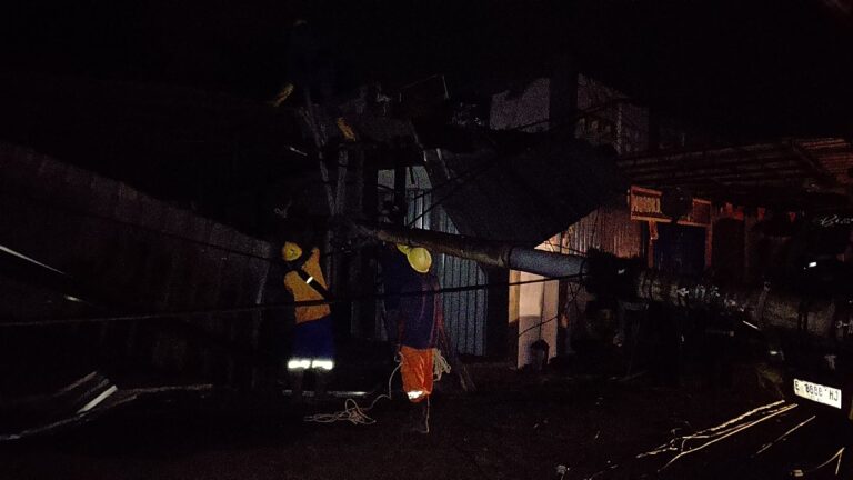 18D79485-5EBC-4258-B40F-03426F921DCC