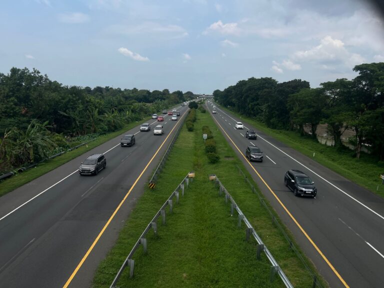 1AEA889A-344A-4B2E-874F-C9F00CB99CFA