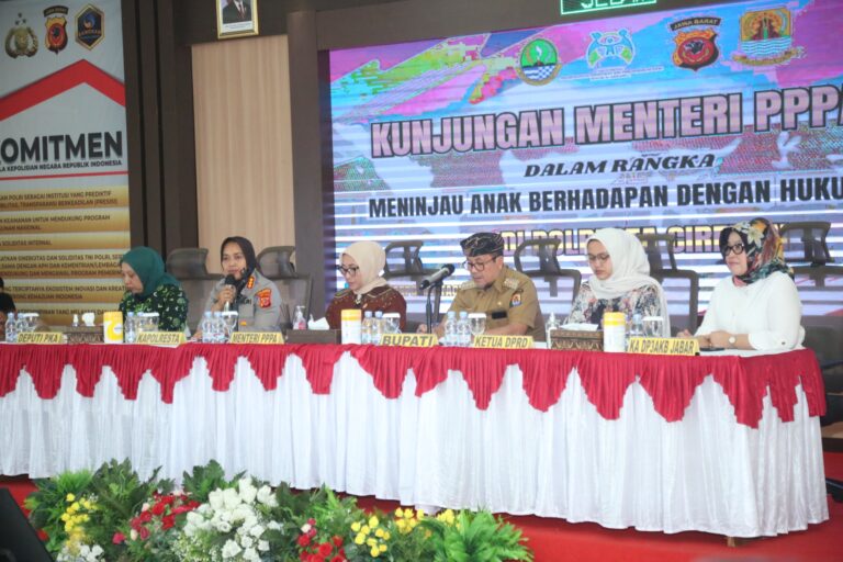 C731A3CE-8C5C-4861-80C2-81C5D0980712