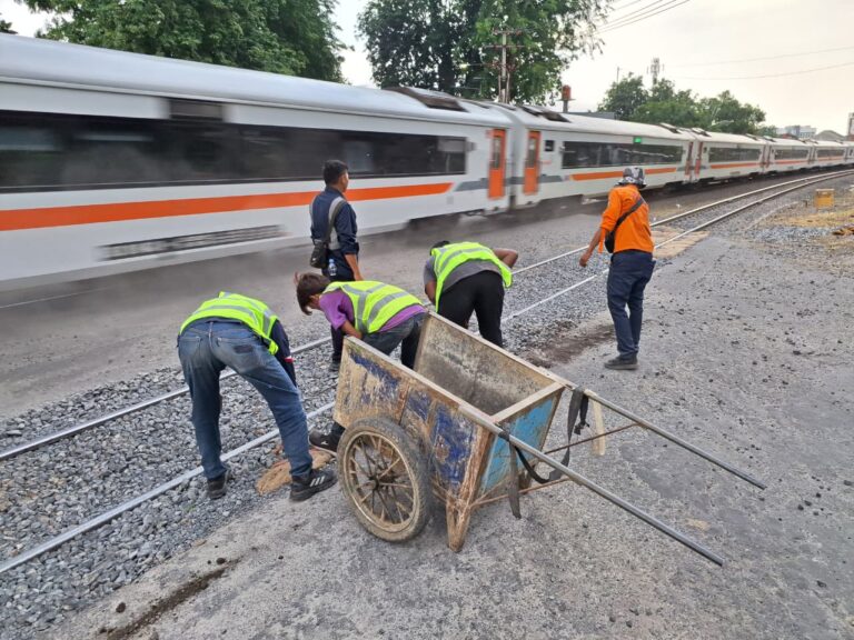 215293C2-AF4F-4330-BDD8-D9F60B82DAB5