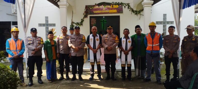 8ADF4DDC-8102-405F-A505-BB43594043AC