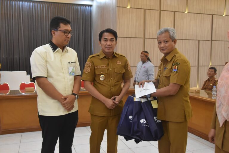 CE8140DF-4BDC-42F2-B121-571B53019C5A