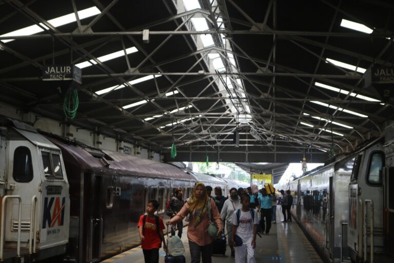 E8937F57-D119-4F7B-A931-3779468583D6