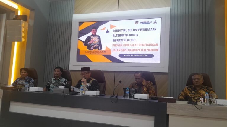 692c7efe-4487-477d-aa7f-66245e318fdb