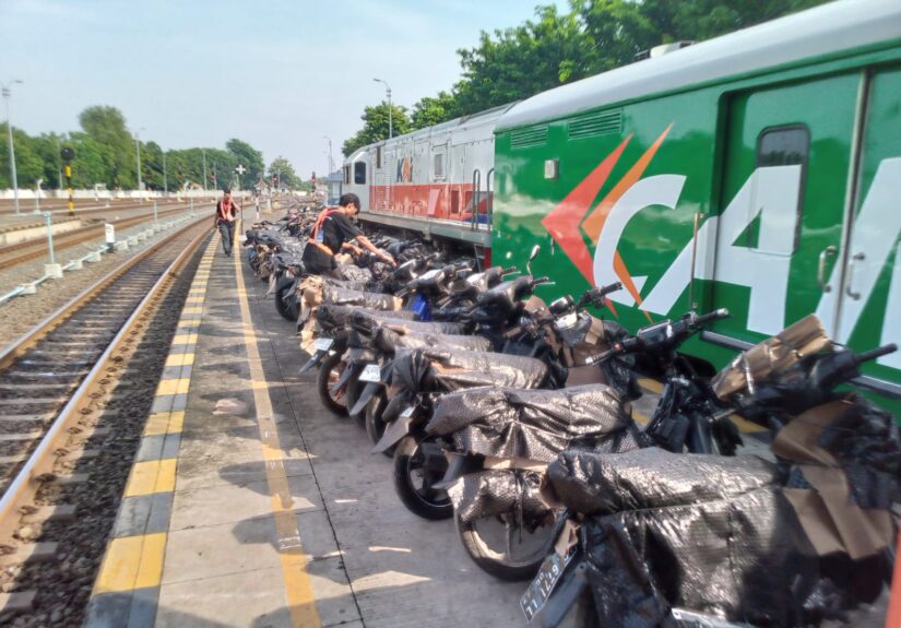 7a860863-6810-4b58-b03d-3301c093e186