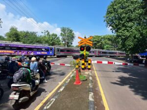 8f3afef2-e7c3-4f36-a19a-204258fe36aa