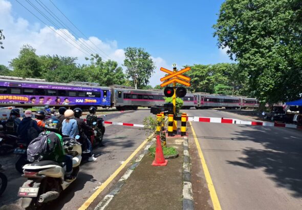 8f3afef2-e7c3-4f36-a19a-204258fe36aa