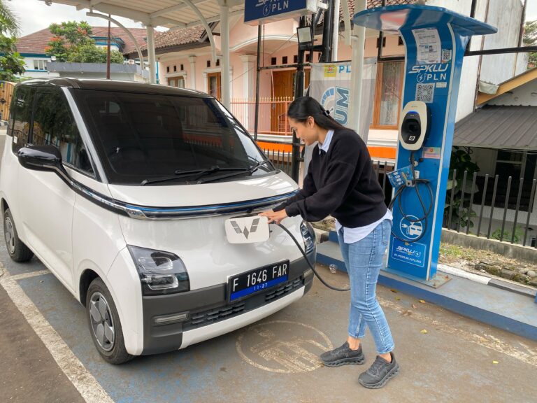 0aeaf4cd-5801-4da4-b713-05a6e7cd74cb